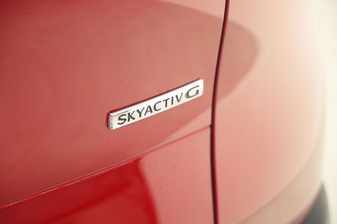 Foto Mazda CX-30 23