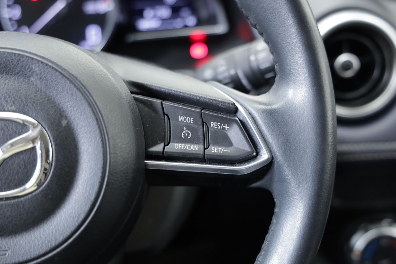 Foto Mazda Mazda2 10