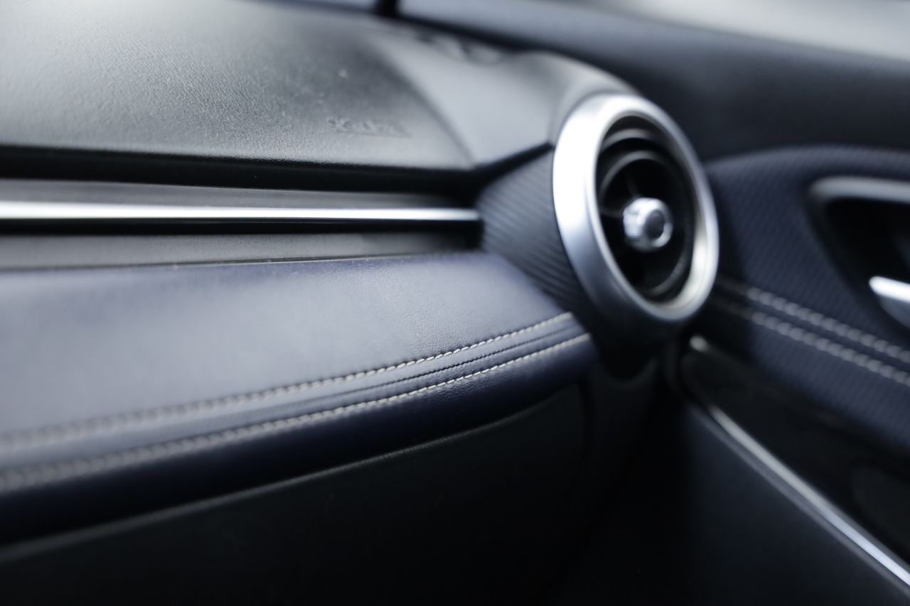 Foto Mazda Mazda2 21