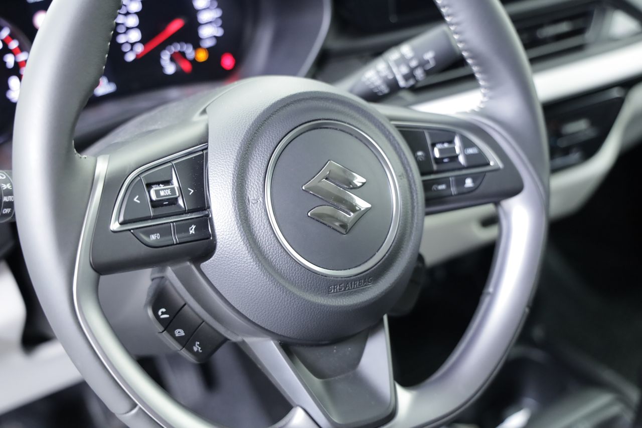 Foto Suzuki Swift 11