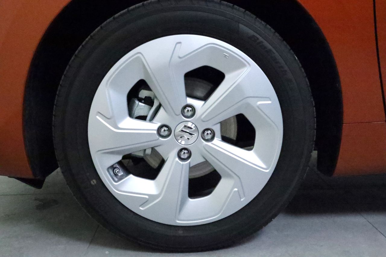 Foto Suzuki Swift 22