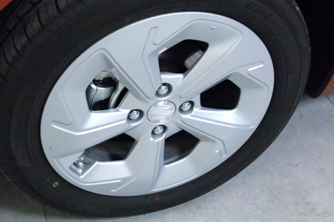 Foto Suzuki Swift 23