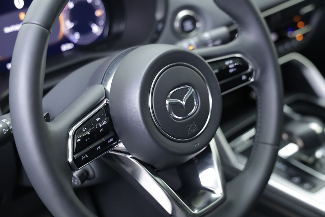Foto Mazda CX-60 12