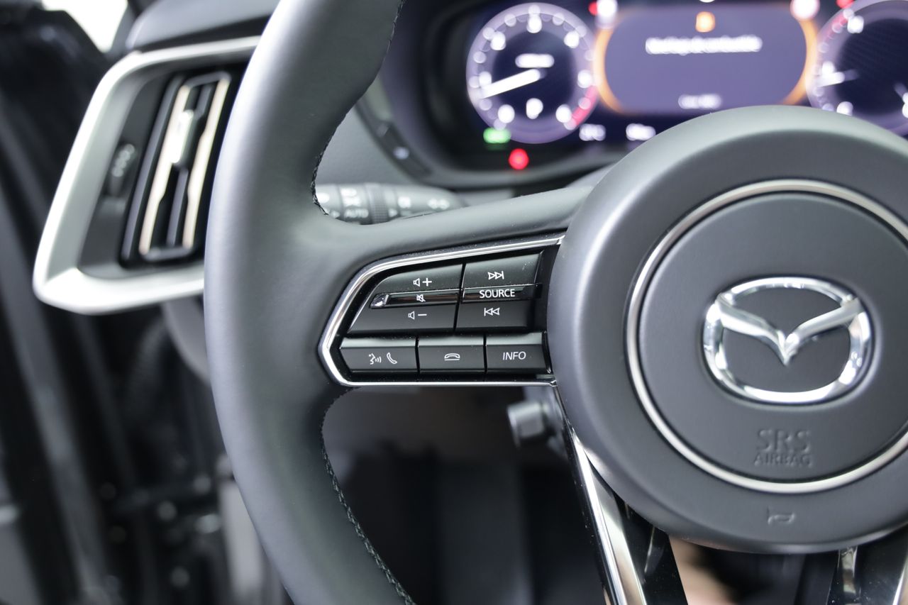 Foto Mazda CX-60 13
