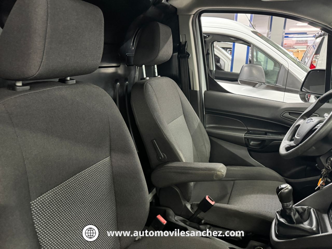 Foto Ford Transit Connect 8