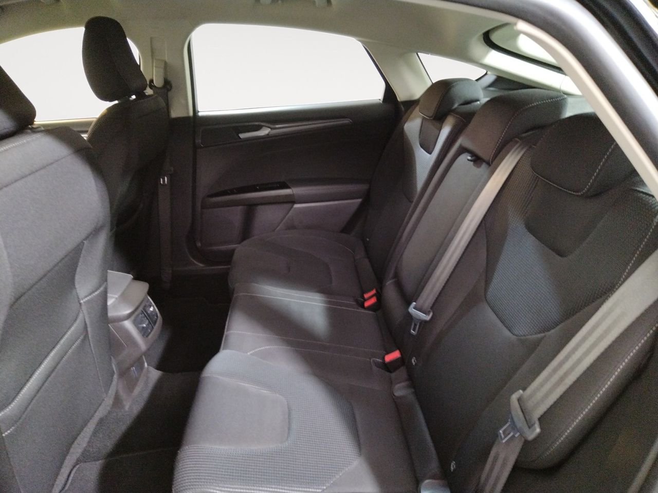 Foto Ford Mondeo 9