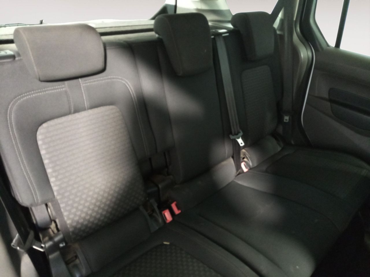 Foto Ford Tourneo Connect 9