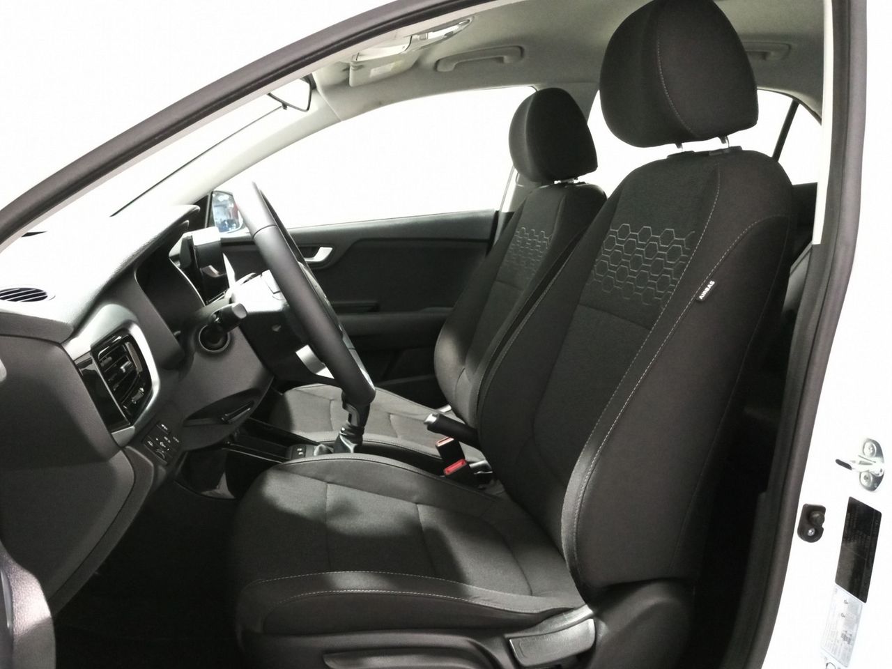 Foto Kia Rio 8