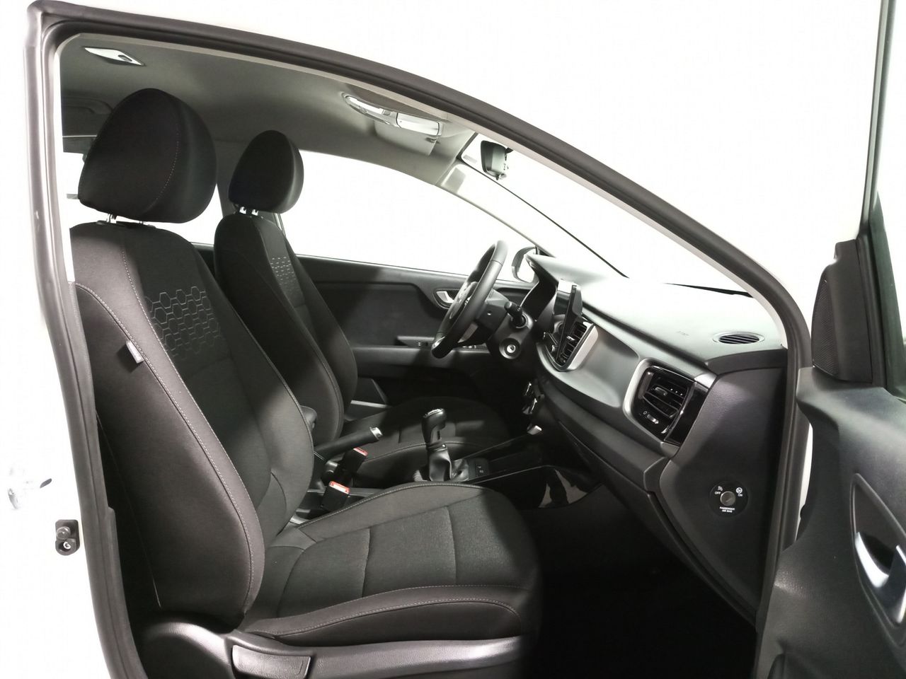 Foto Kia Rio 10