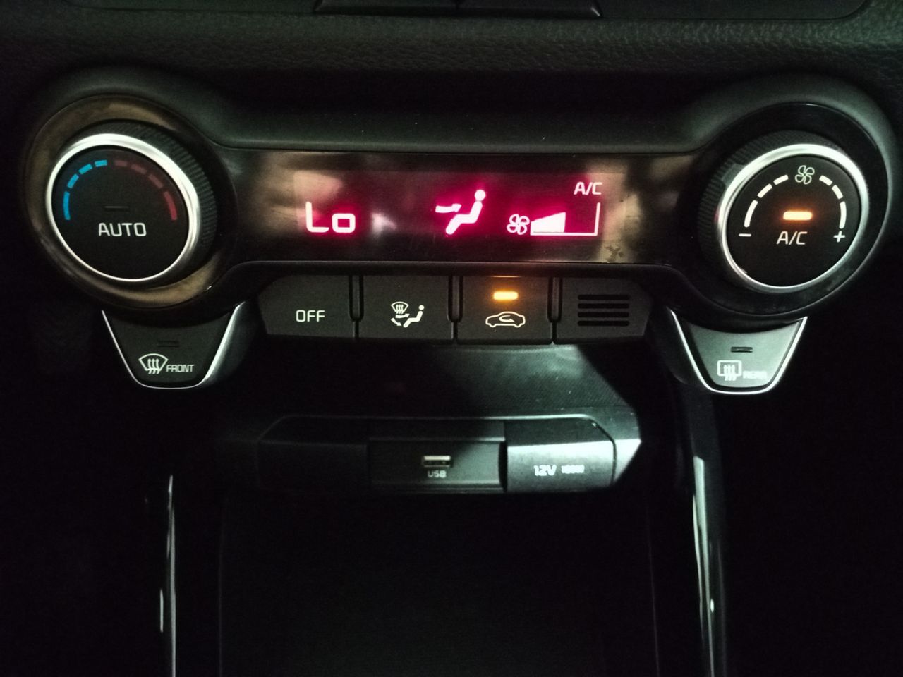 Foto Kia Rio 17