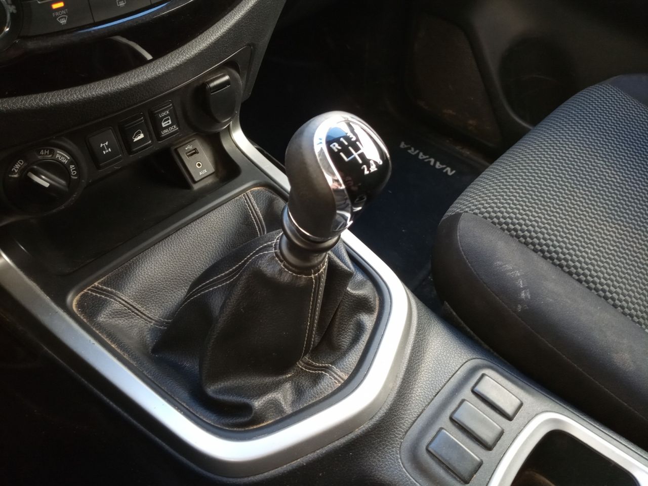 Foto Nissan Navara 12
