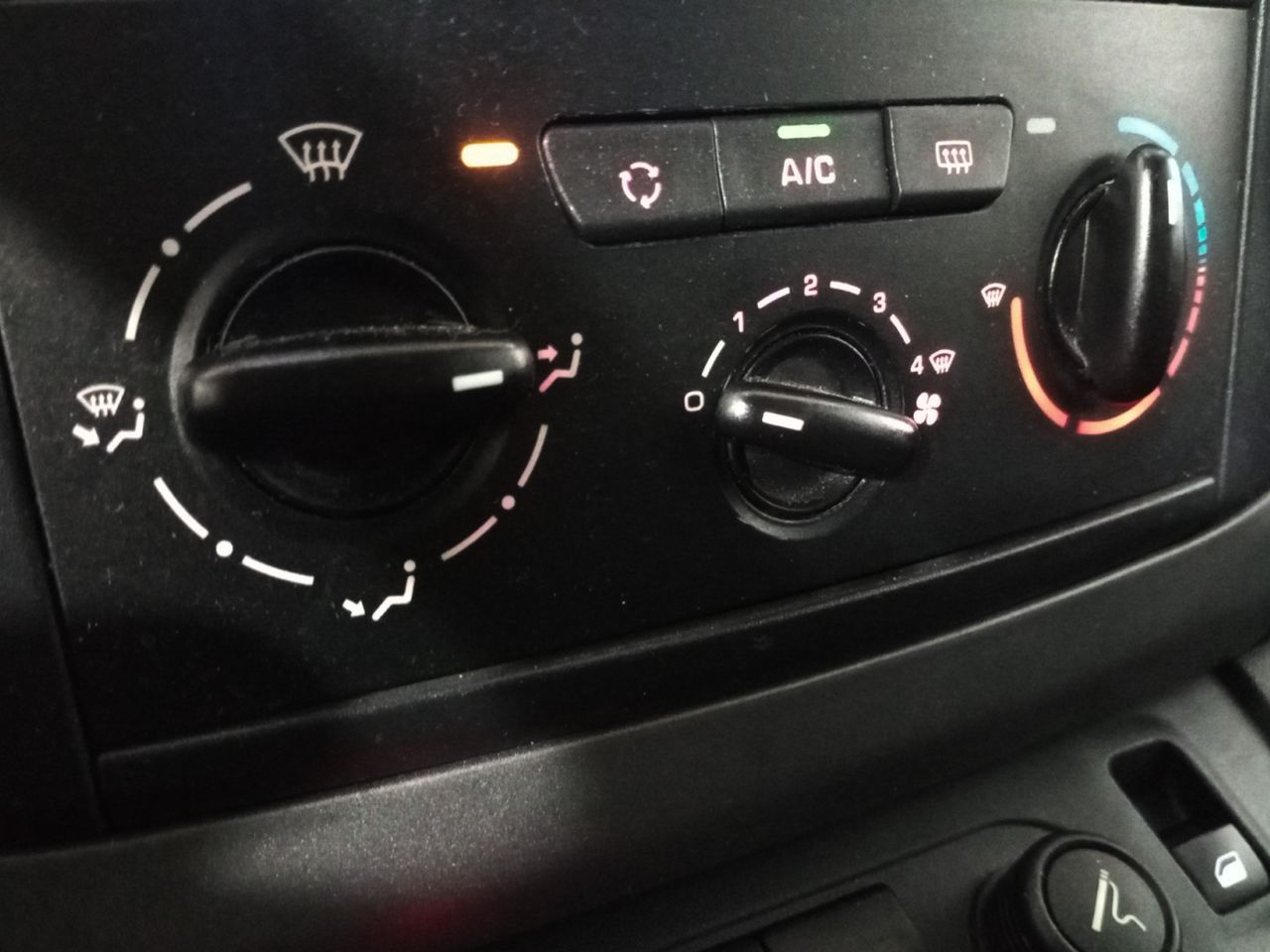 Foto Peugeot Partner 19