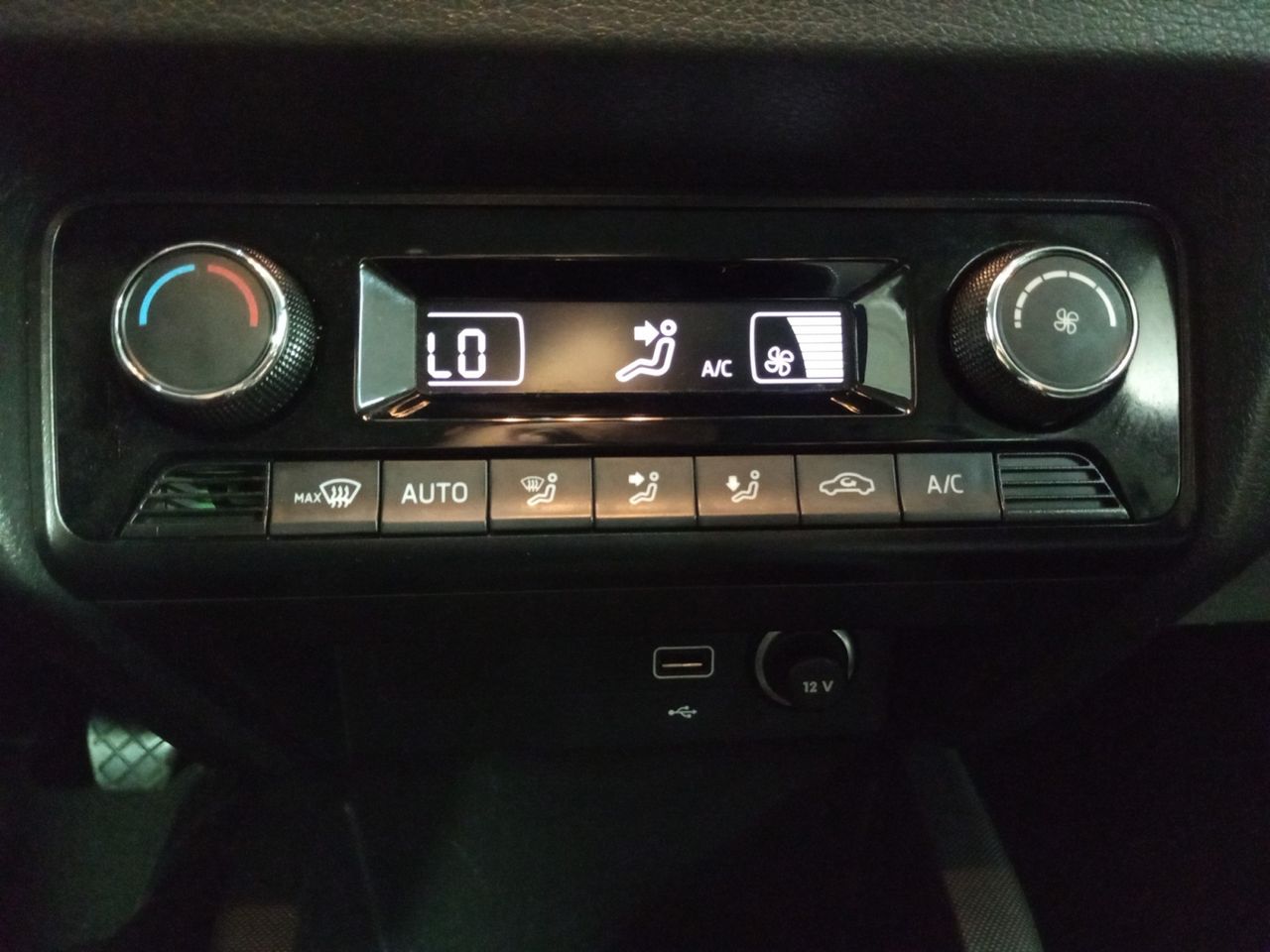 Foto Skoda Fabia 16