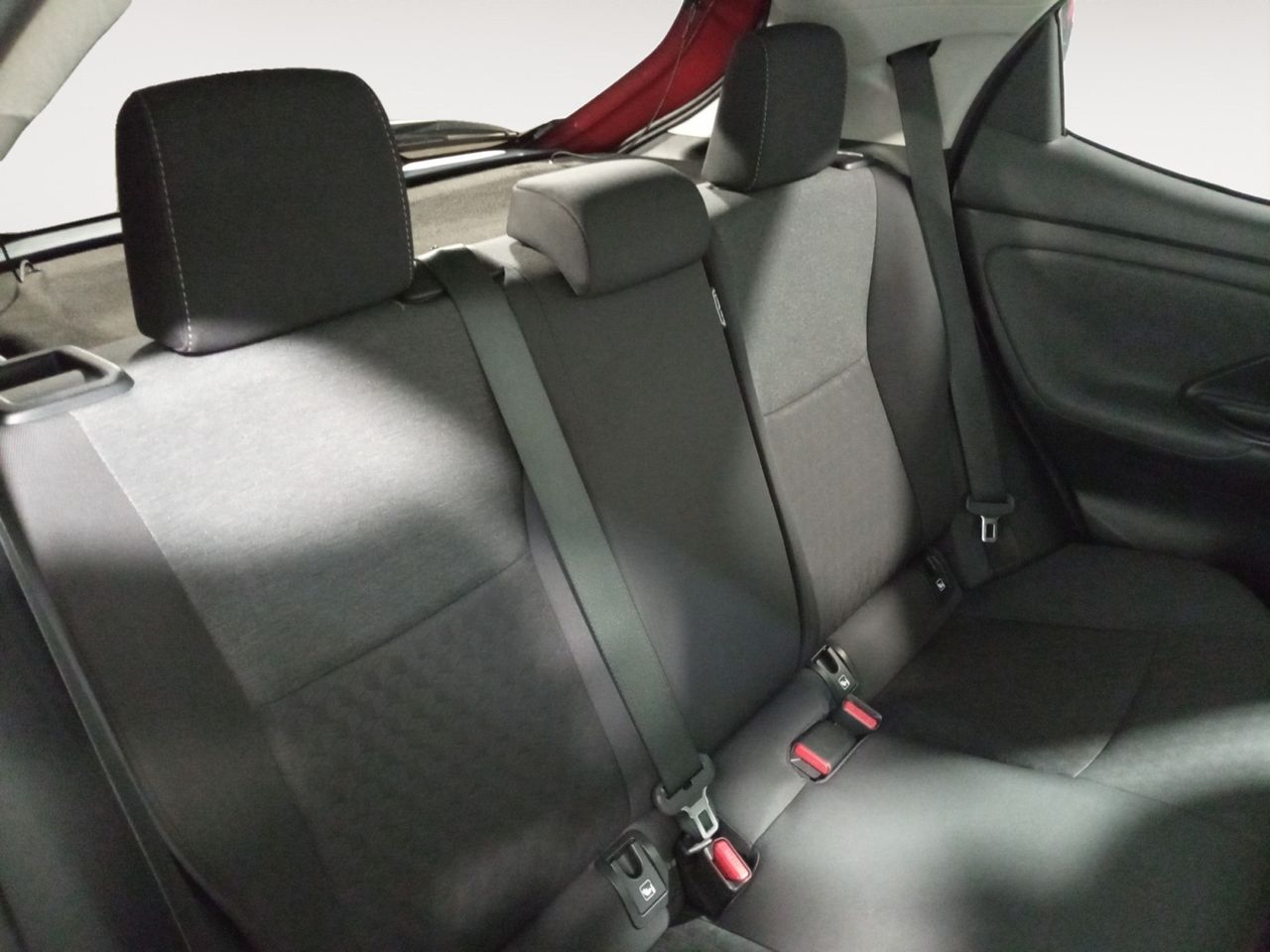 Foto Toyota Yaris 9