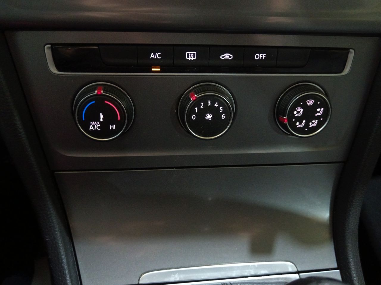 Foto Volkswagen Golf 18