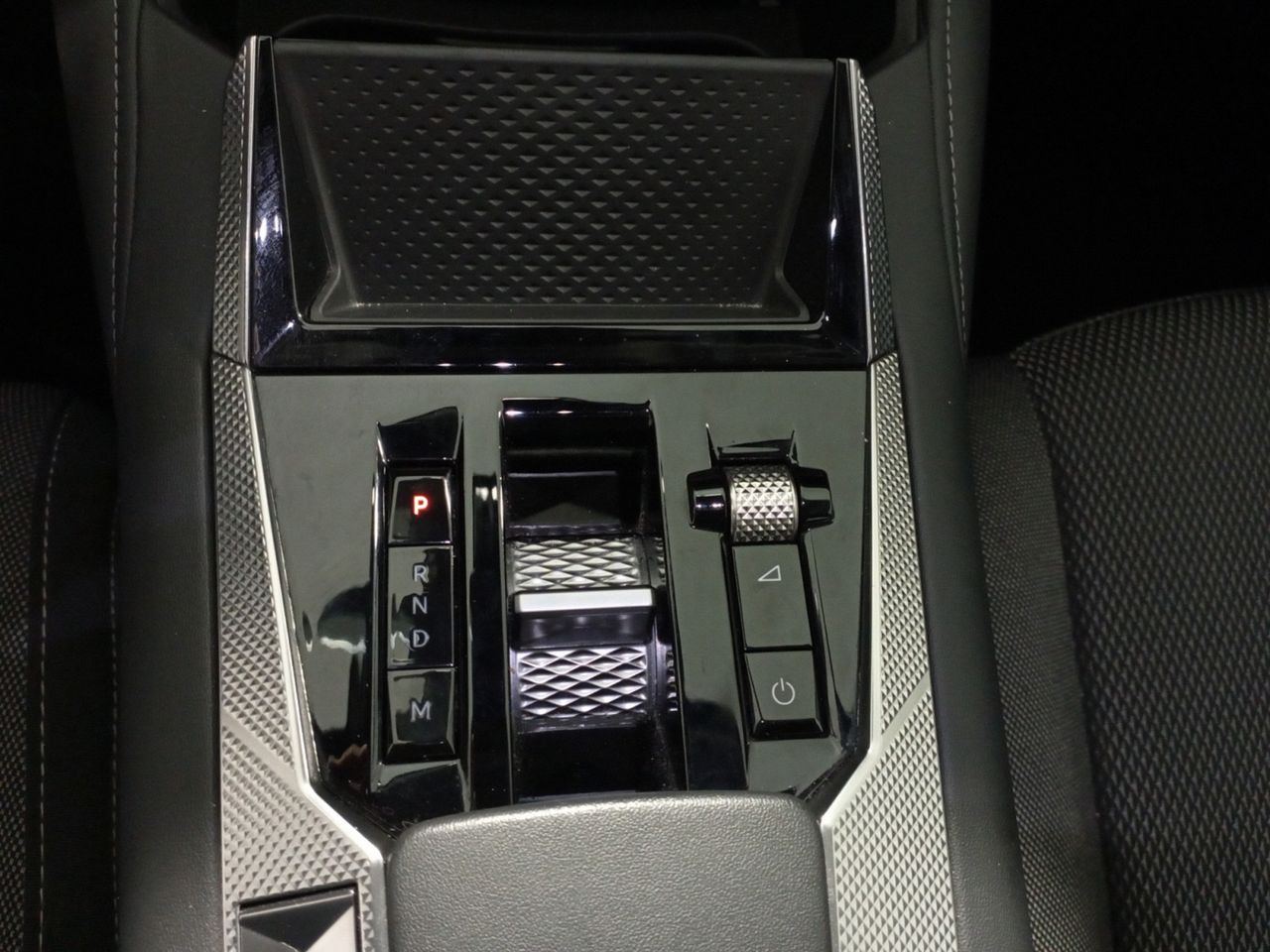 Foto DS Automobiles DS 4 12