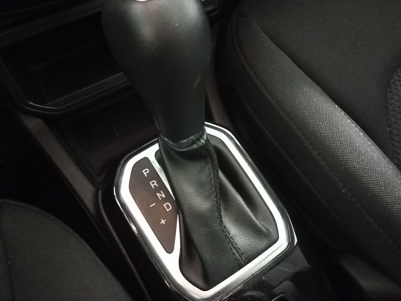 Foto Jeep Renegade 12