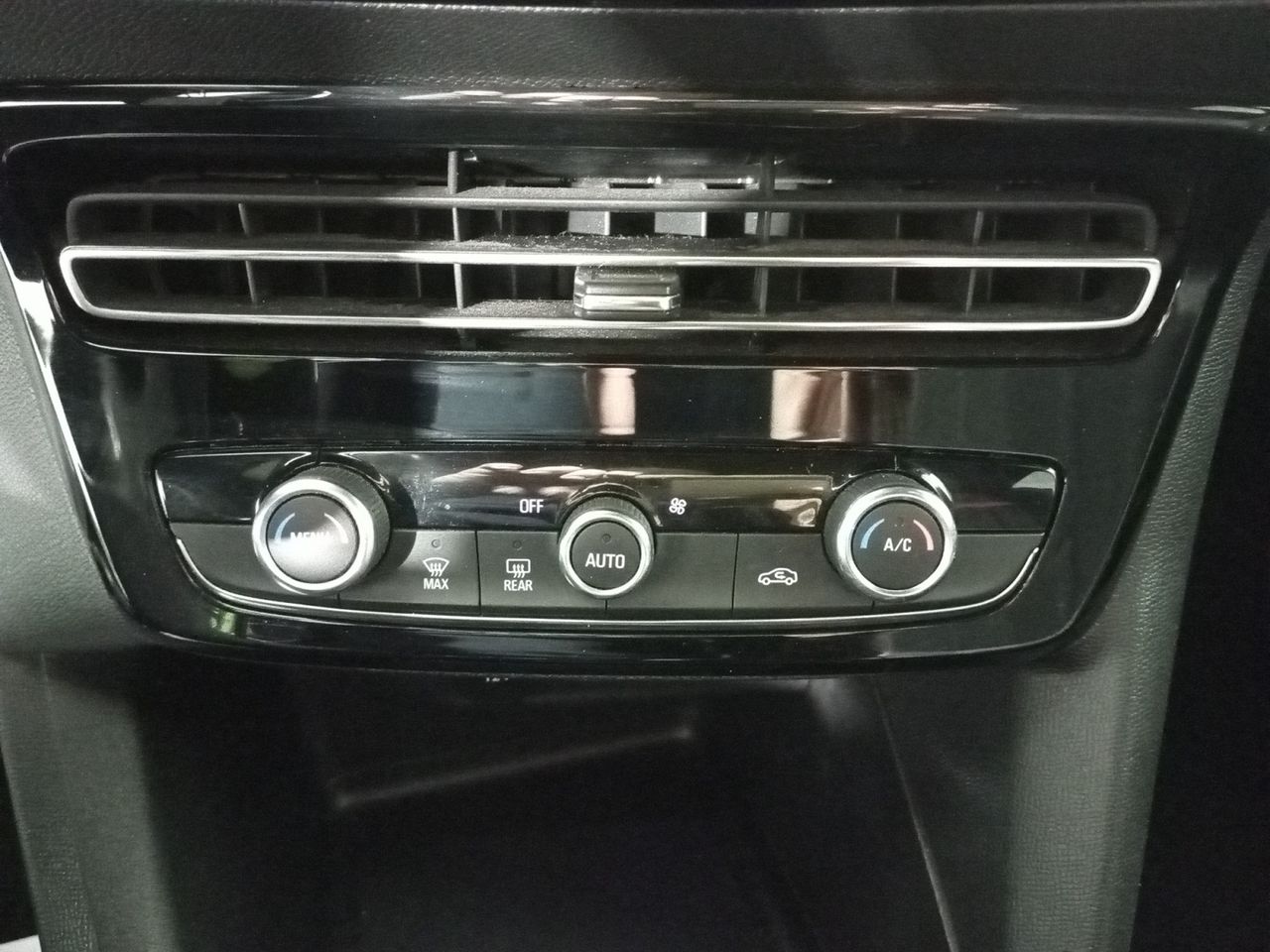 Foto Opel Mokka 17