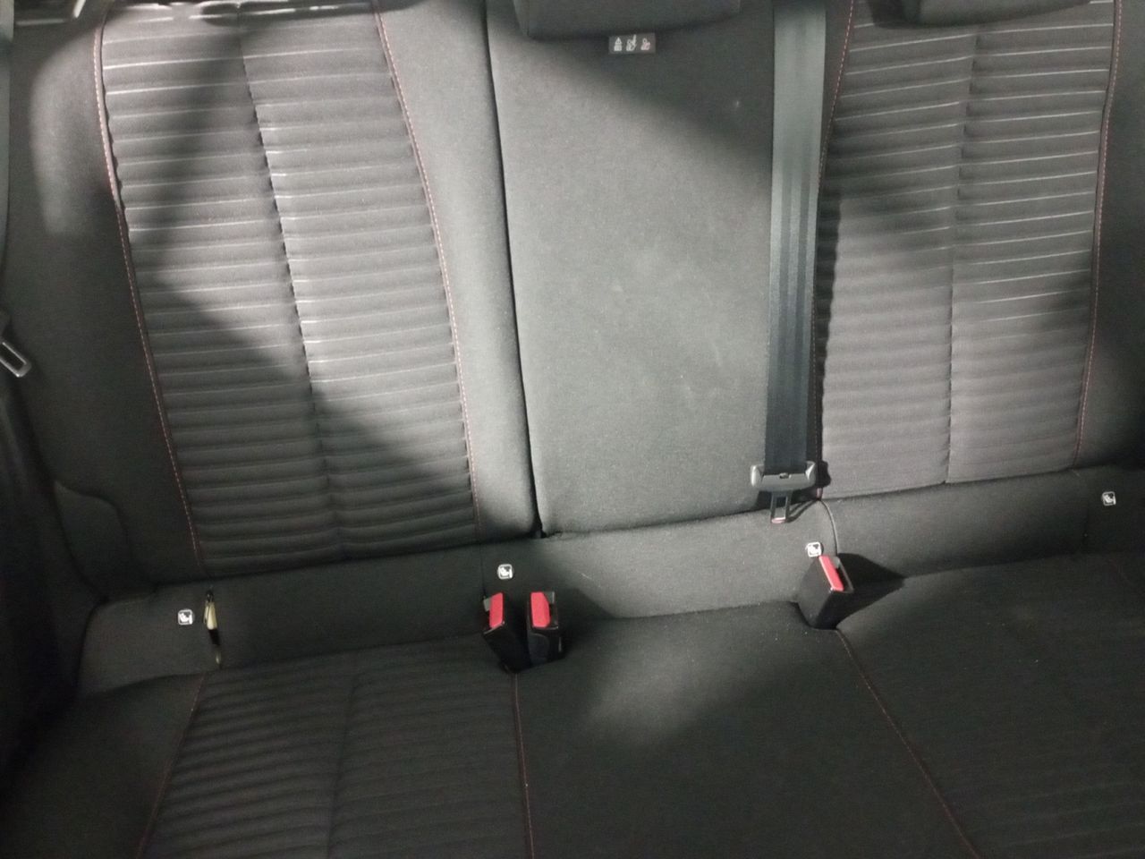 Foto Peugeot 208 9