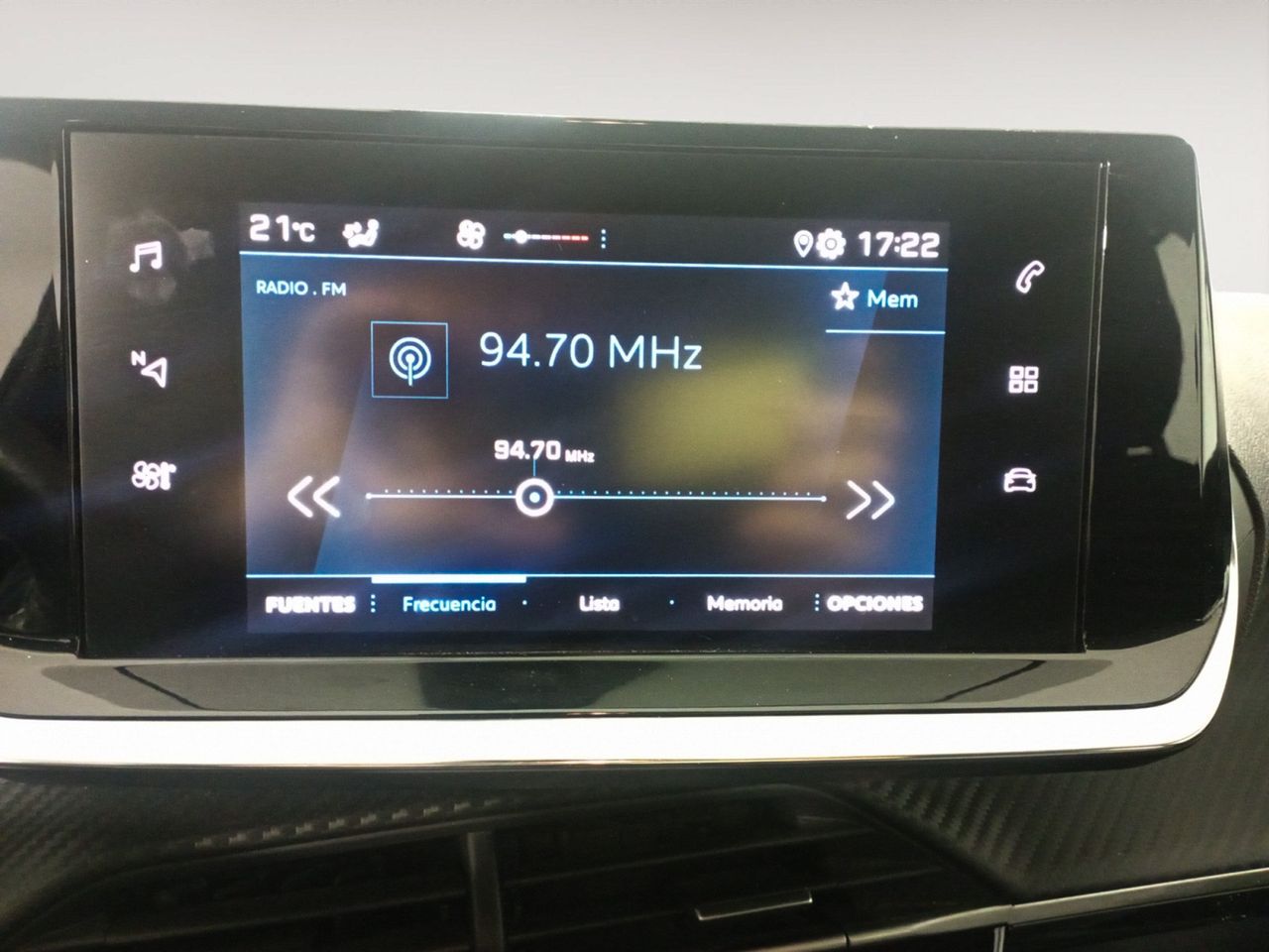 Foto Peugeot 208 16