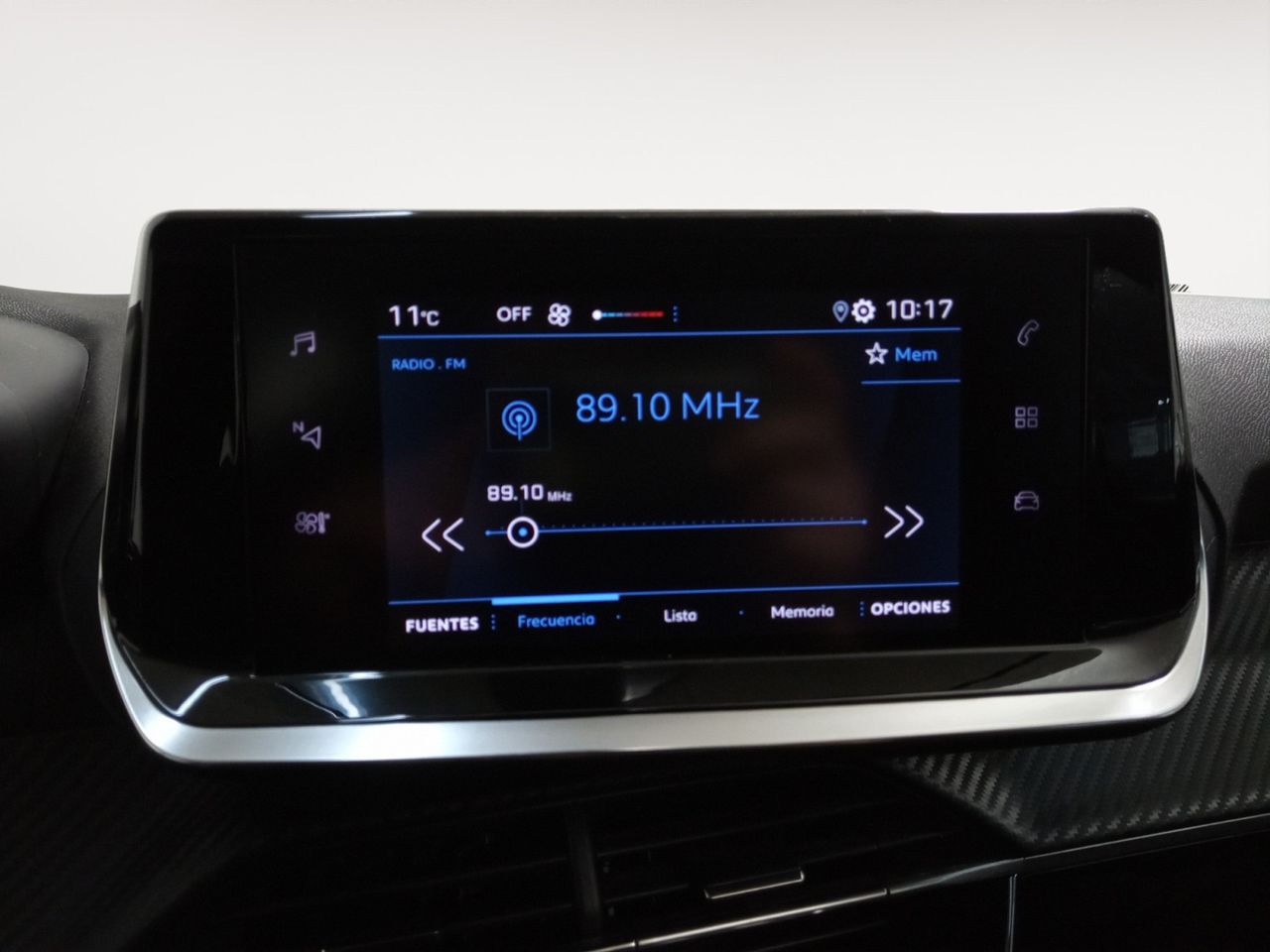 Foto Peugeot 208 16