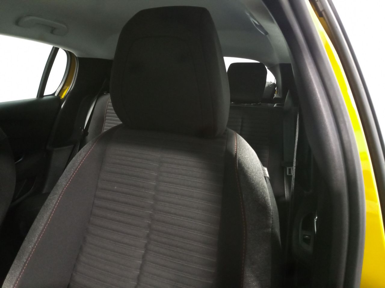 Foto Peugeot 208 20