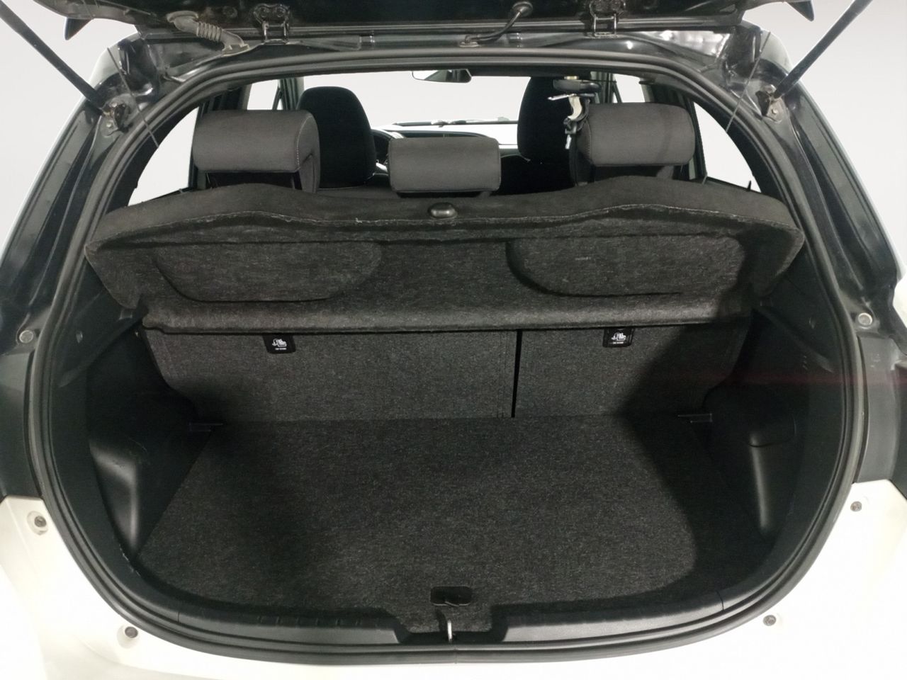 Foto Toyota Yaris 11