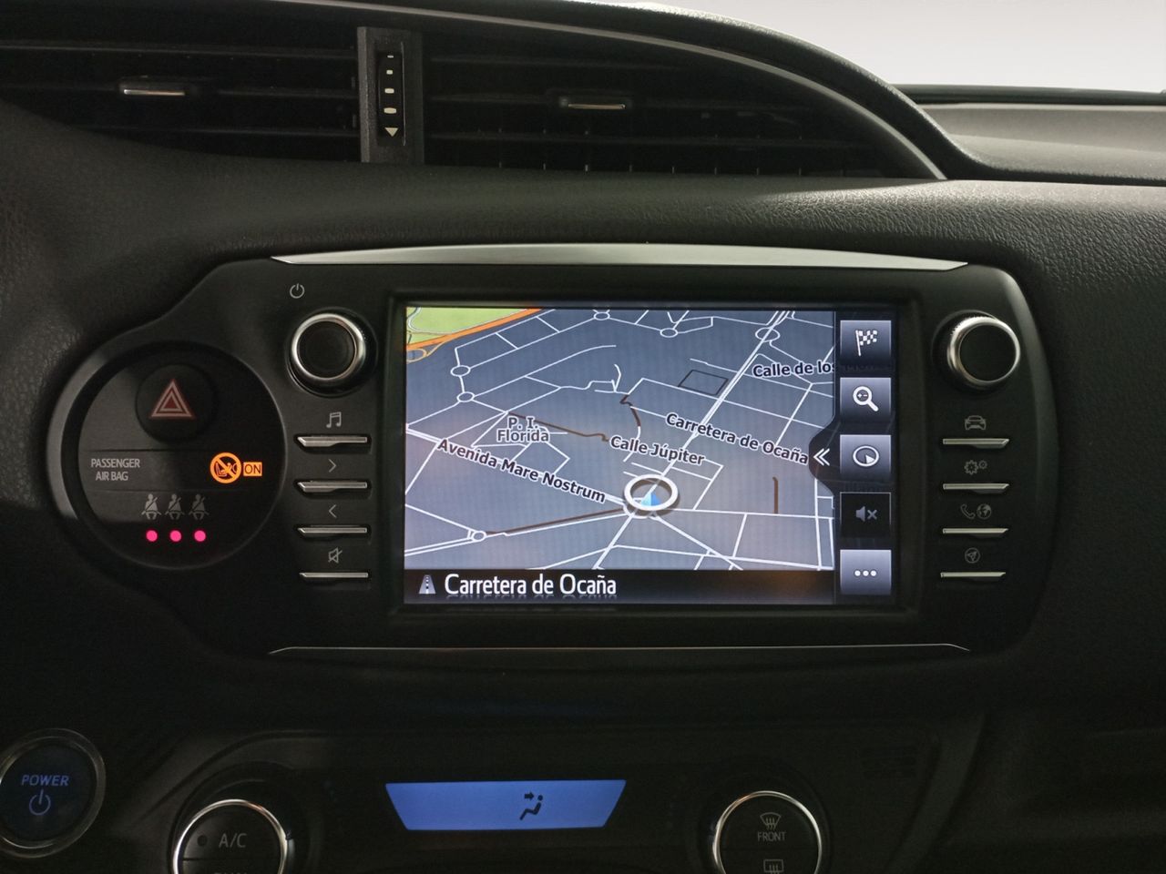 Foto Toyota Yaris 16