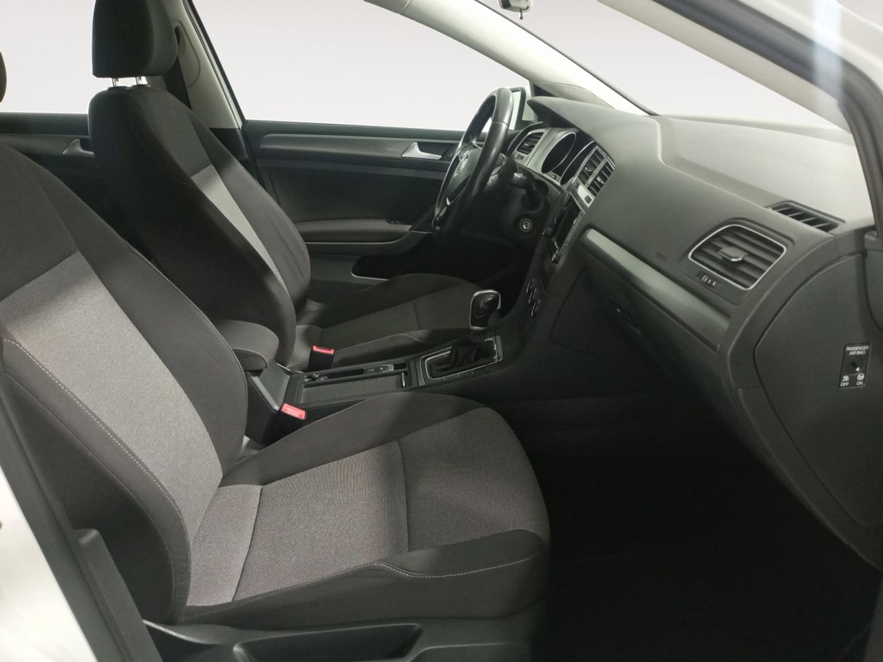 Foto Volkswagen Golf 9