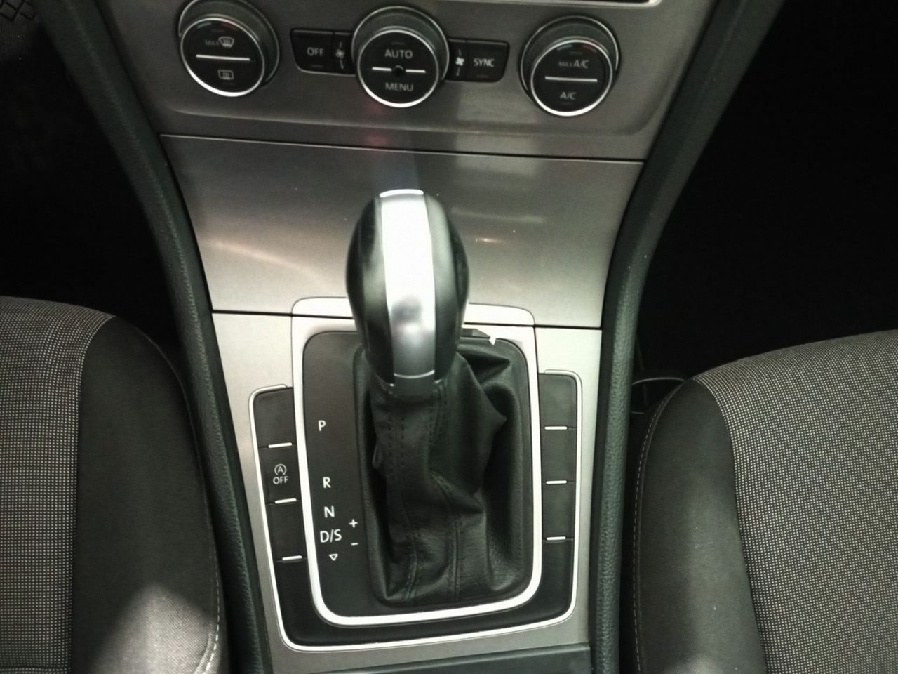 Foto Volkswagen Golf 11