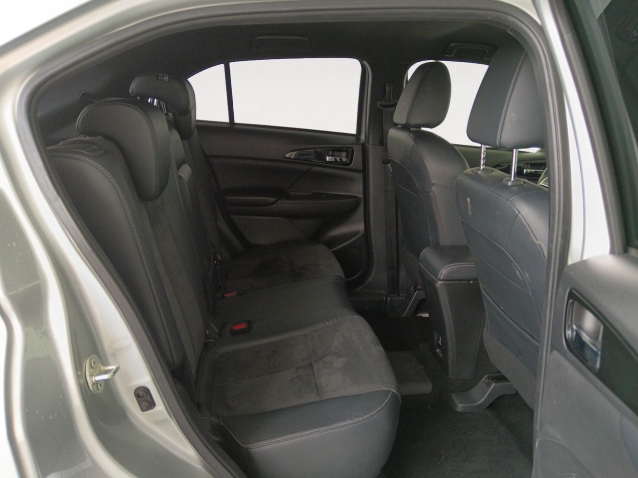 Foto Mitsubishi Eclipse Cross 9