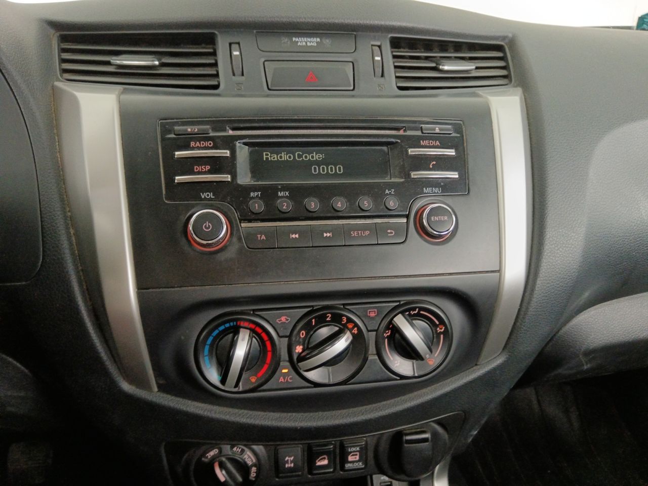 Foto Nissan Navara 14