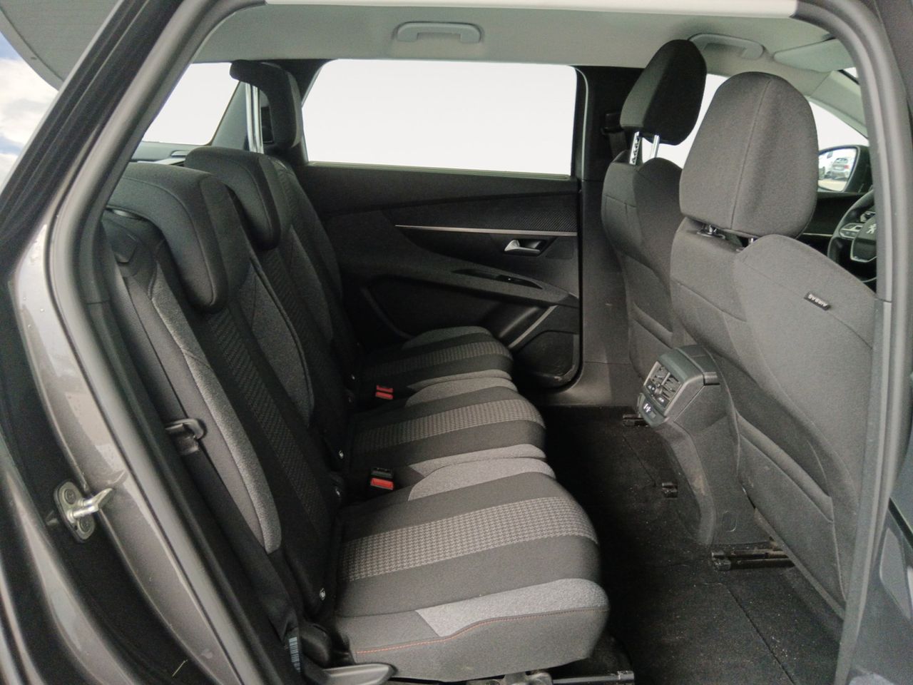 Foto Peugeot 5008 9