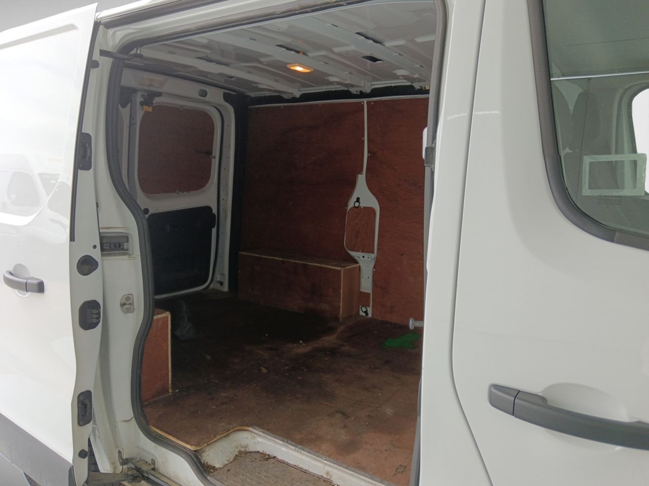 Foto Renault Trafic 12