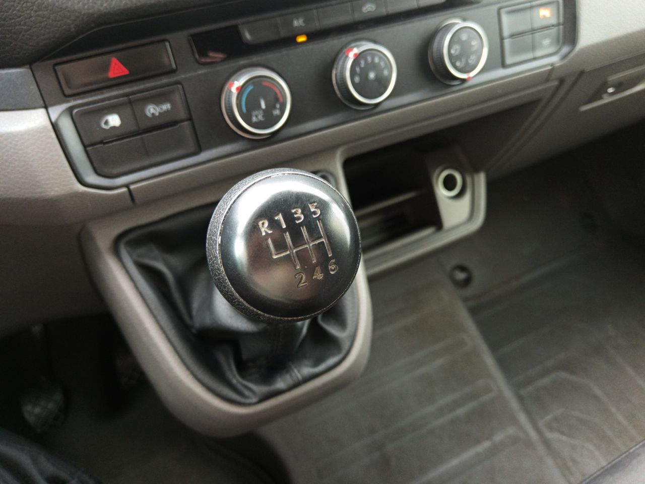 Foto Volkswagen Crafter 11