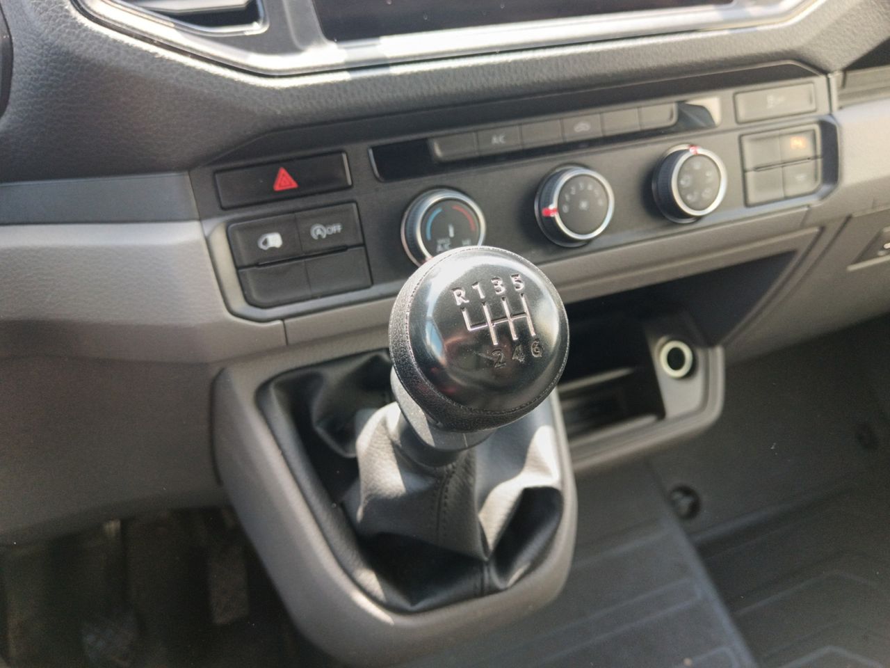 Foto Volkswagen Crafter 12