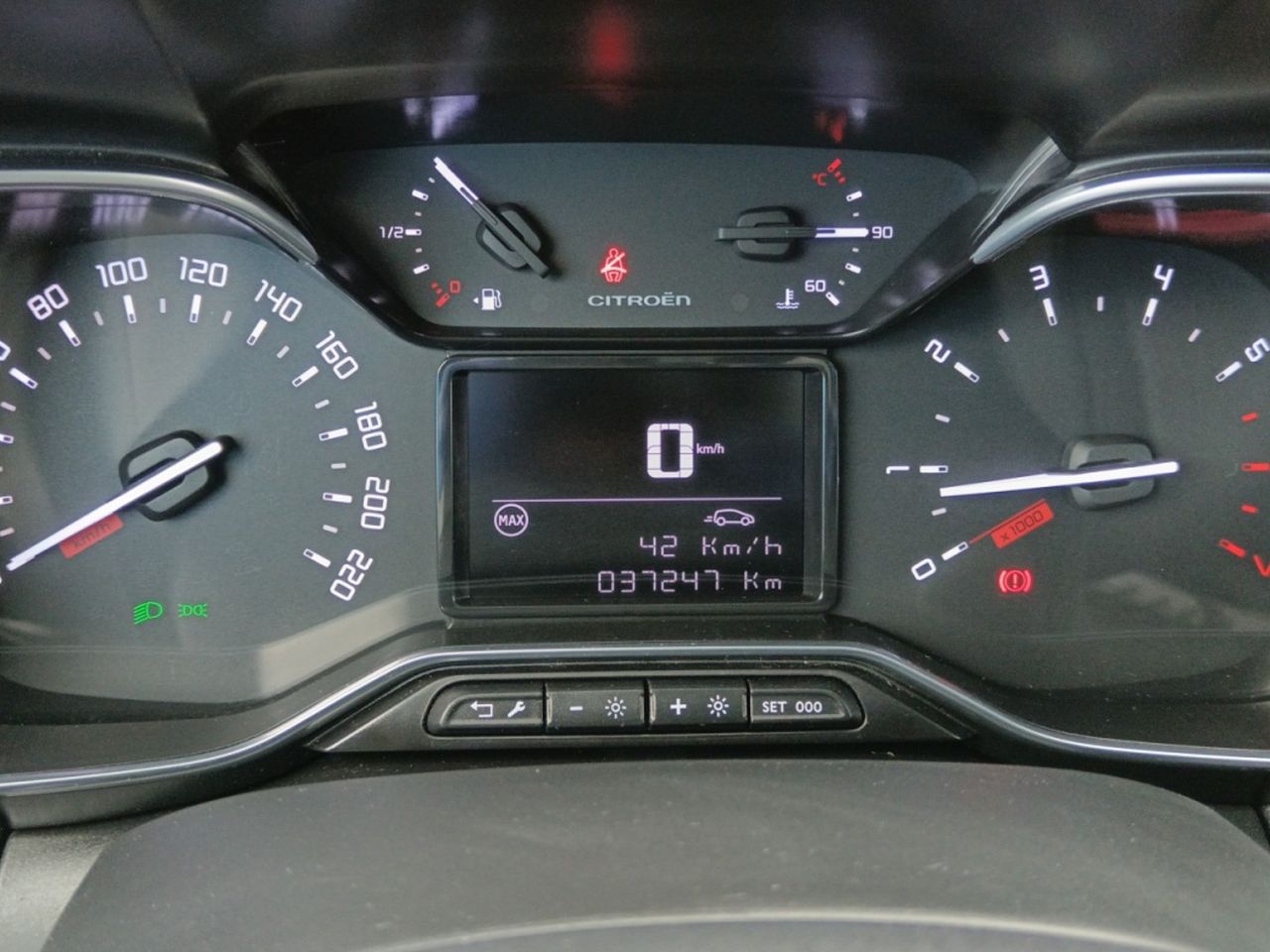 Foto Citroën C3 Aircross 13