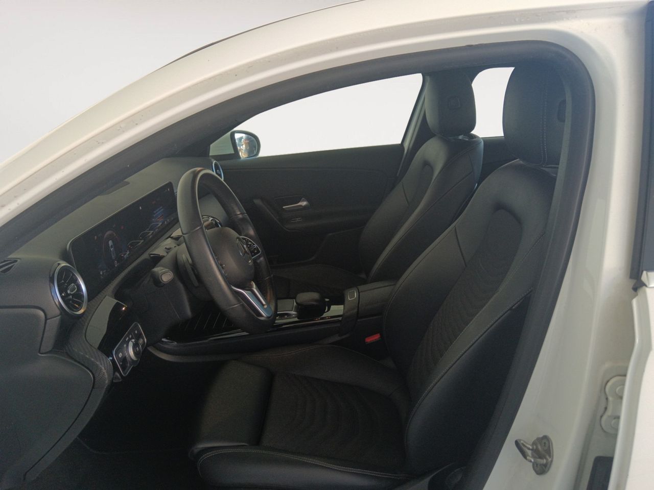 Foto Mercedes-Benz Clase A 8