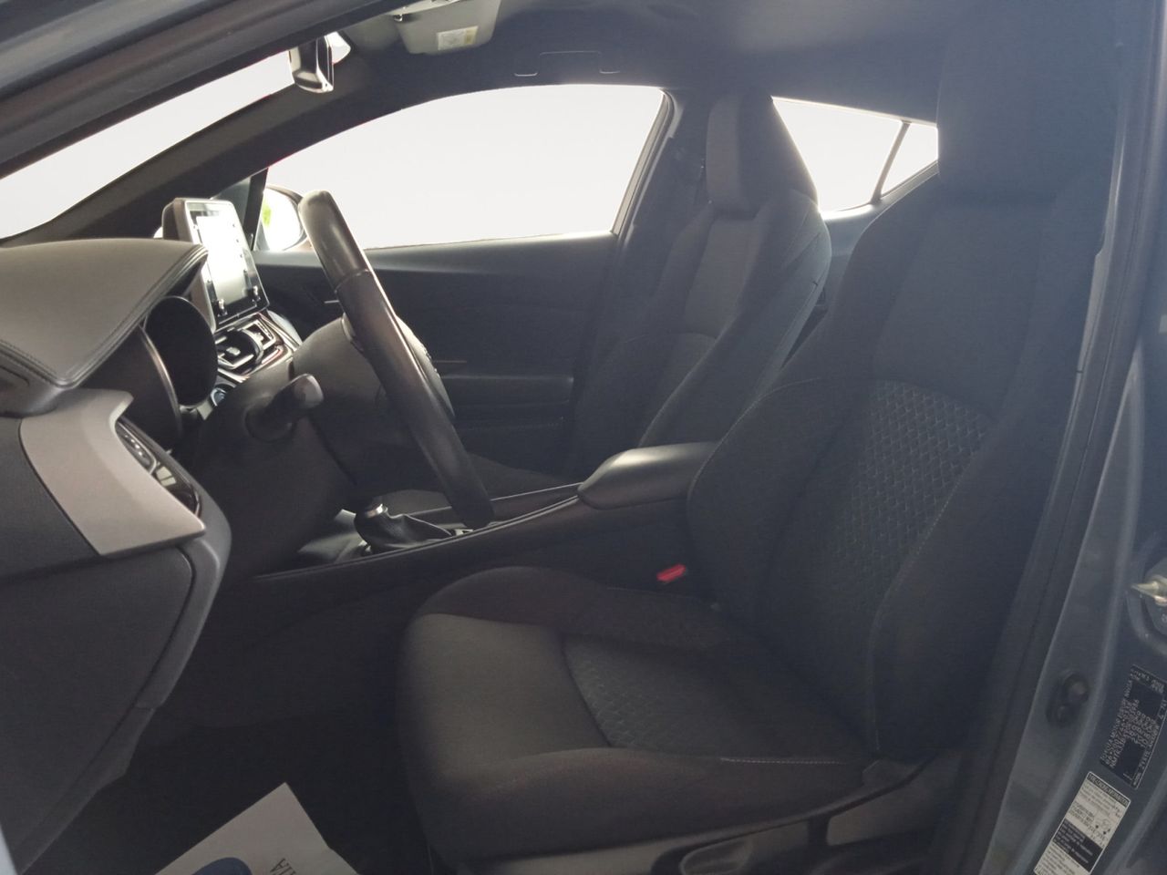 Foto Toyota C-HR 8