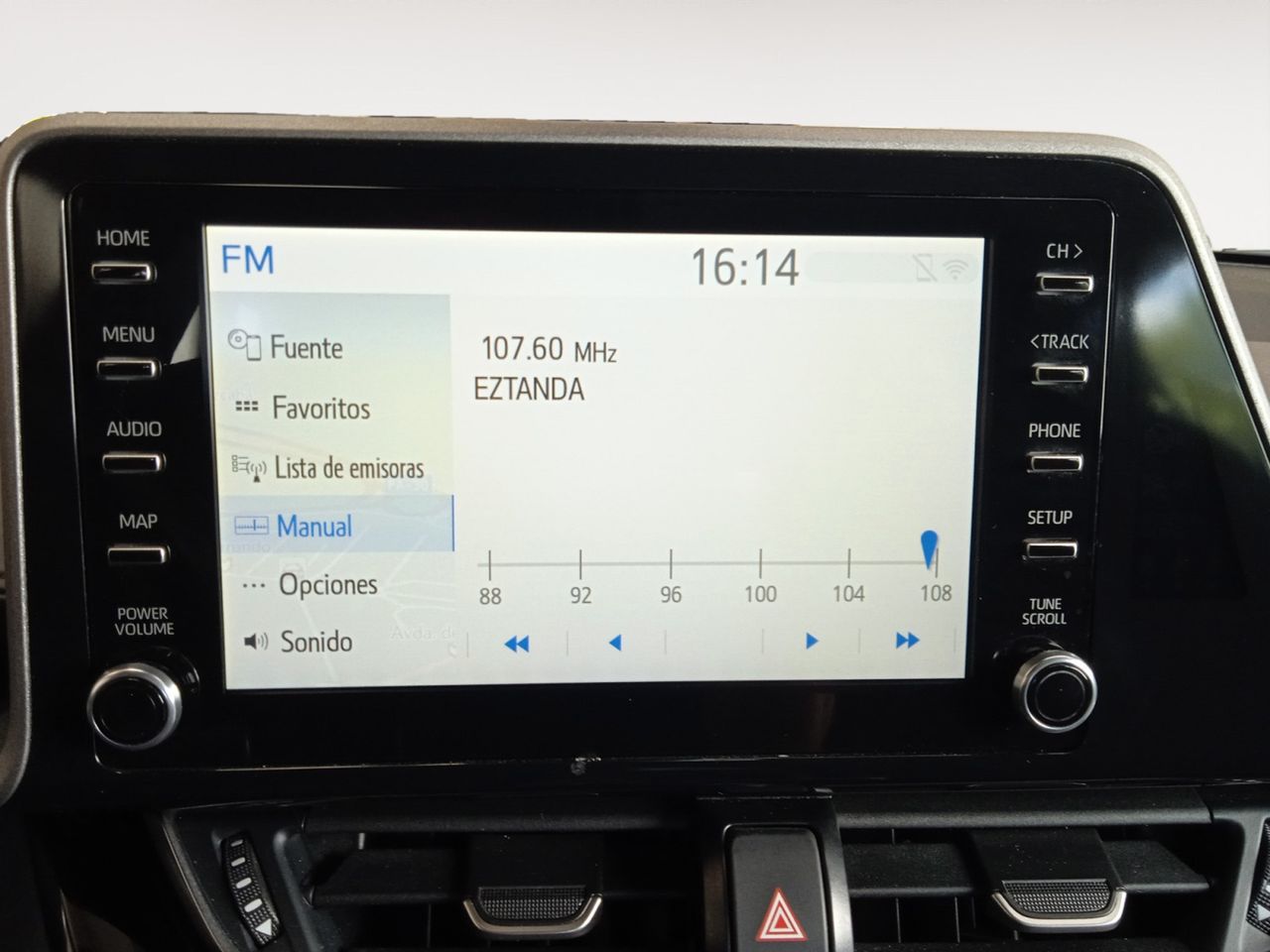 Foto Toyota C-HR 15