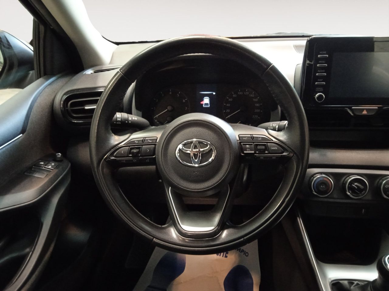 Foto Toyota Yaris 6