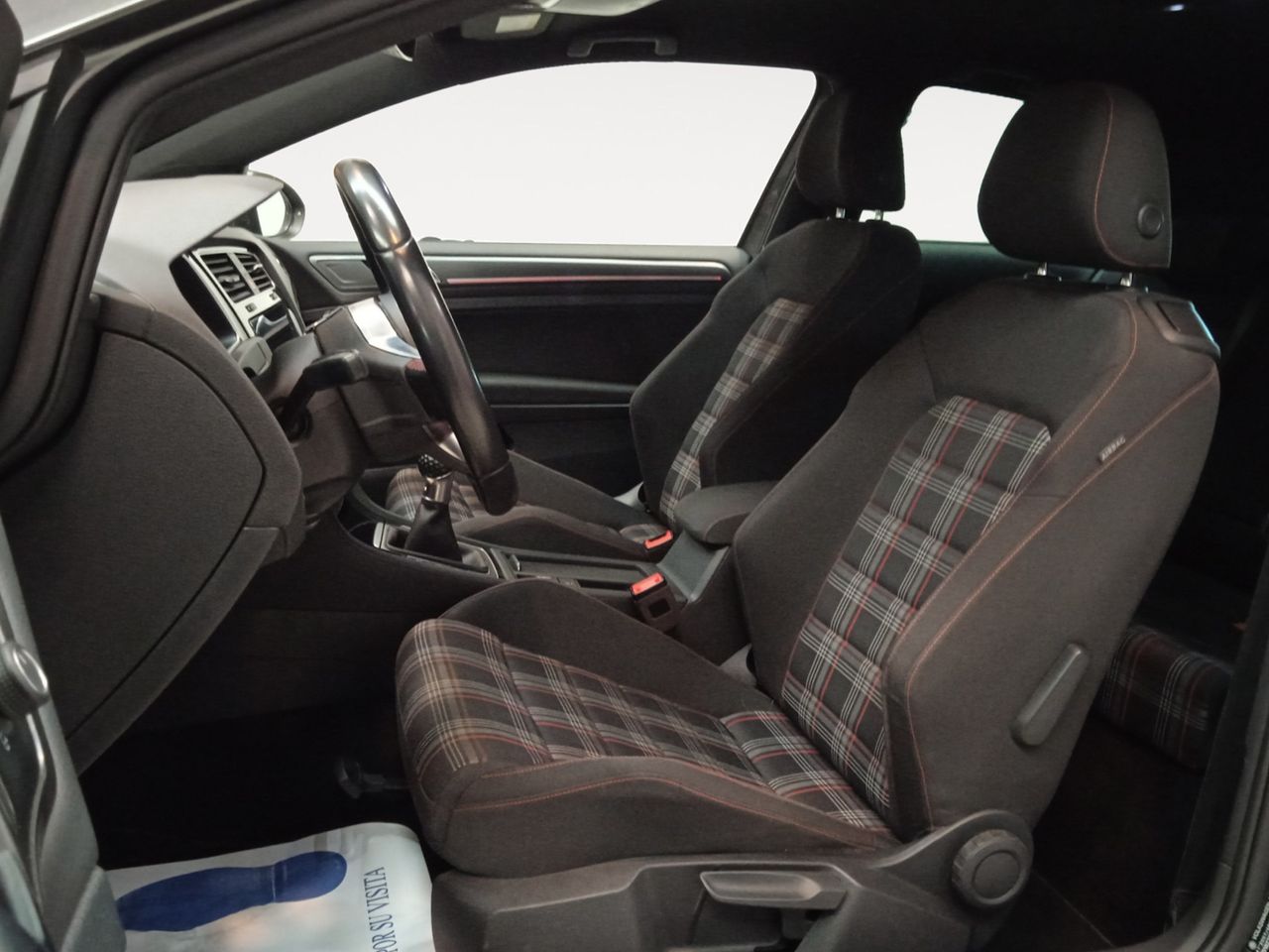 Foto Volkswagen Golf 8