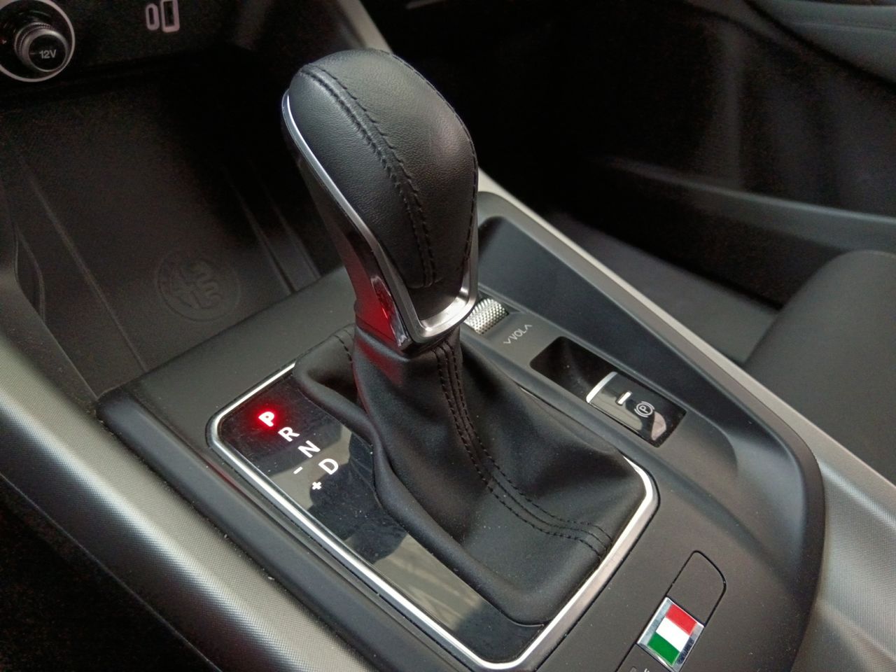 Foto Alfa Romeo Tonale 12