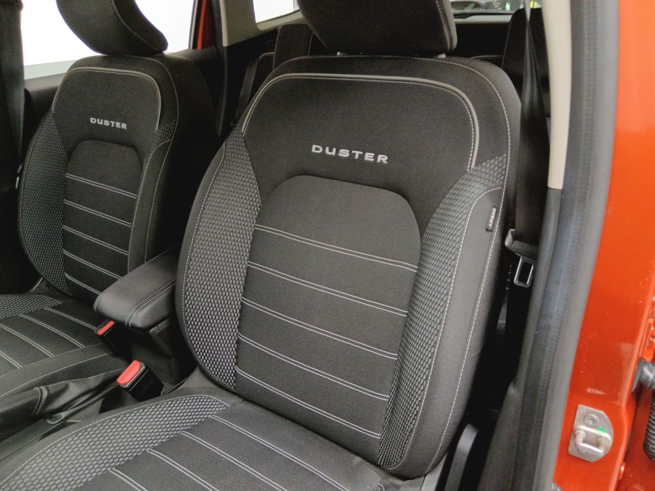 Foto Dacia Duster 19