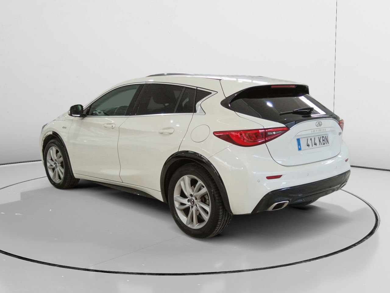 Foto Infiniti Q30 4
