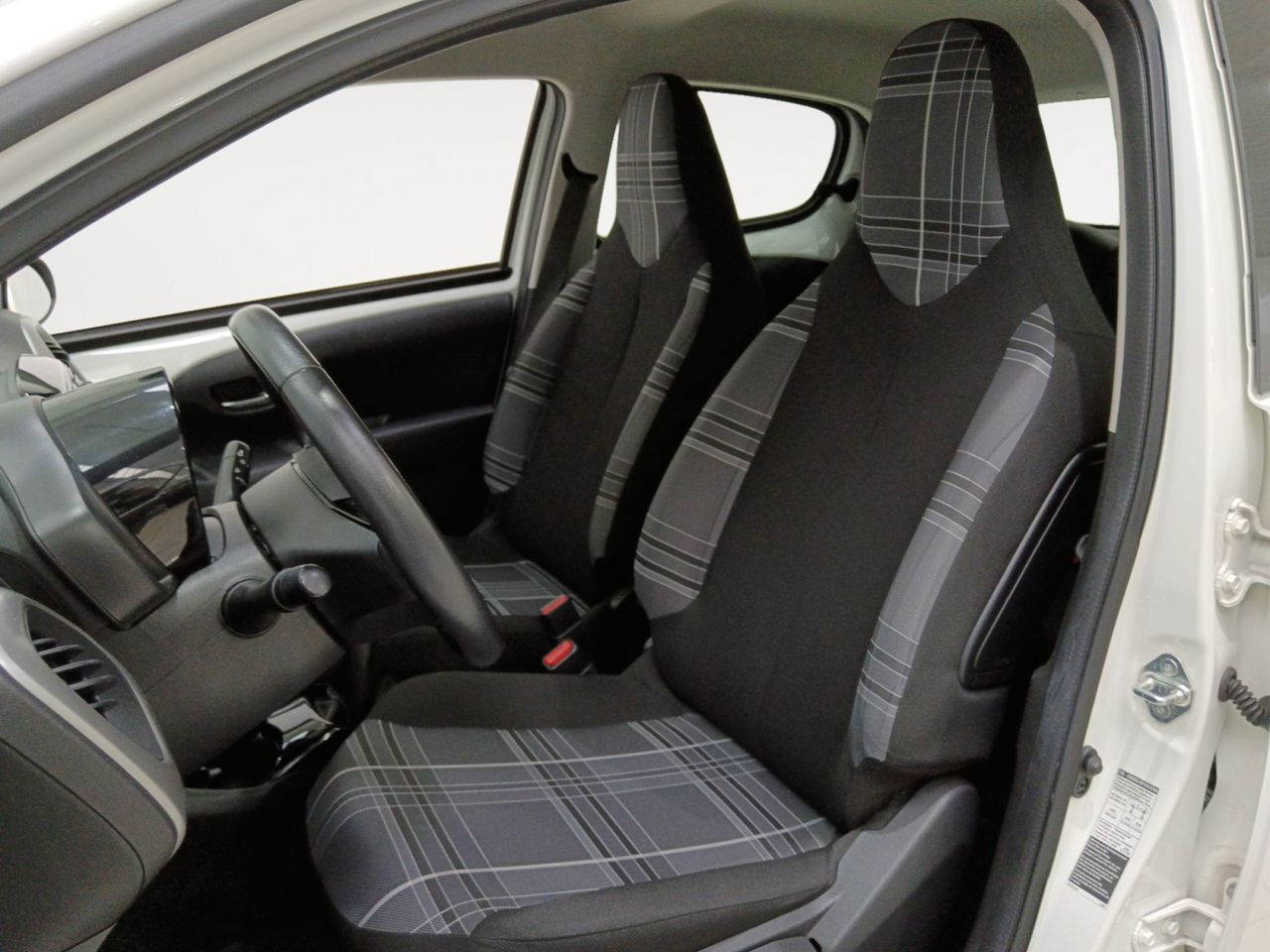 Foto Peugeot 108 8