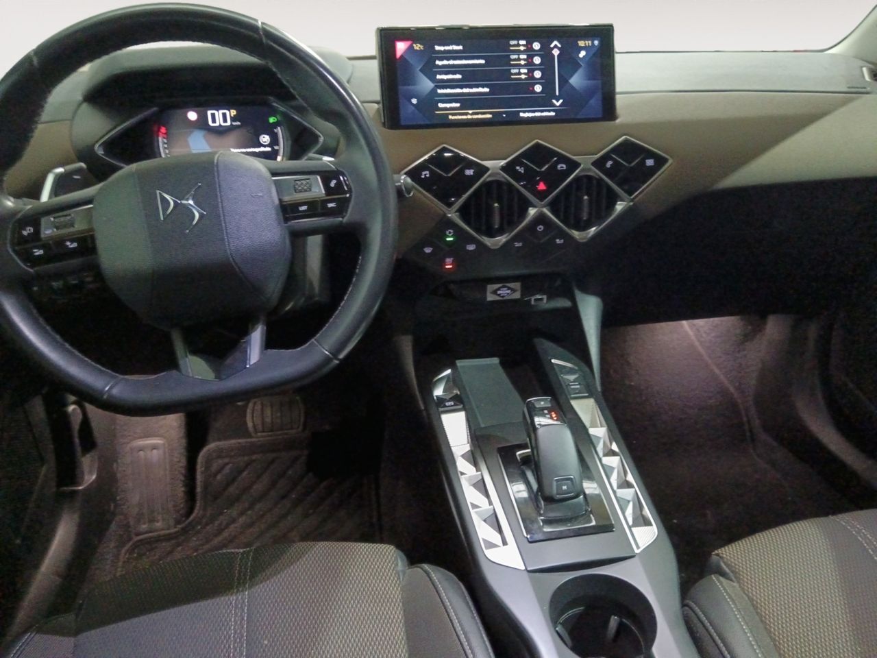 Foto DS Automobiles DS 3 6