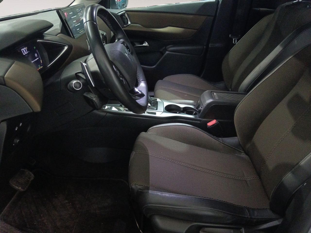 Foto DS Automobiles DS 3 8