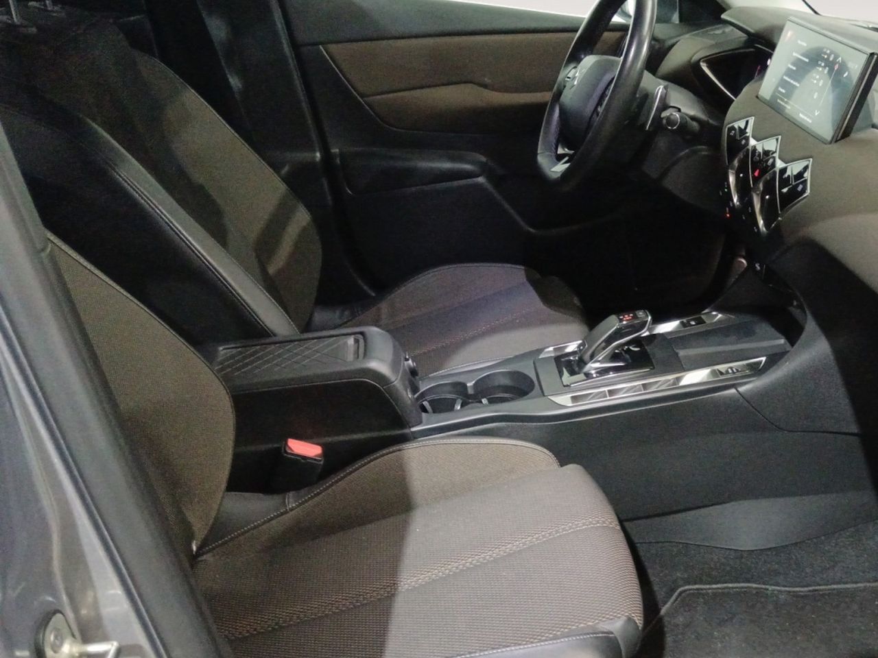 Foto DS Automobiles DS 3 10