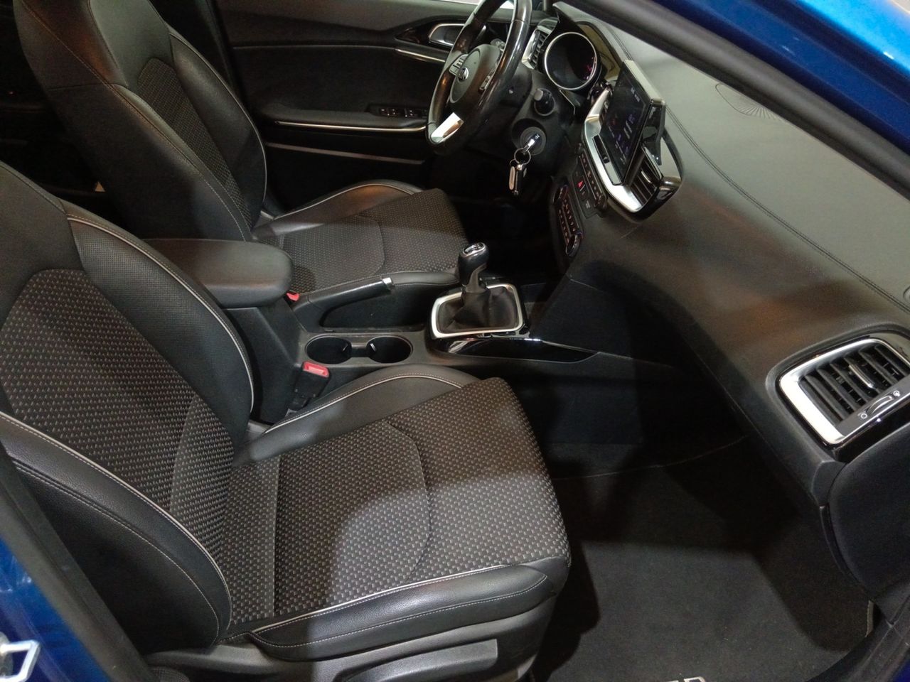 Foto Kia Ceed 9